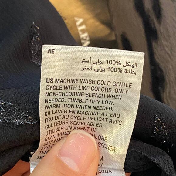 NEW Alfani Printed Sheer Sleeve Neck Tie Blouse Black Women's Size Medium - Picture 8 of 8